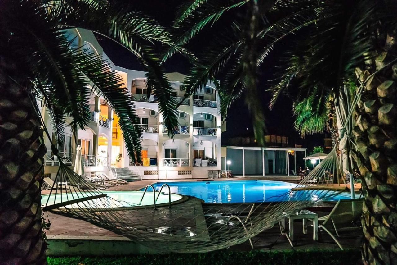 Stavros Beach Hotel Luaran gambar